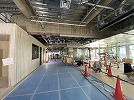 今回の対象現場は神奈川県の新築ビルにおいて実施されていた大型現場でした。
施設ルールが厳守されており、広い現場内は安全通路が確保され
整理整頓が行き届いており安全な環境が整備されていました。